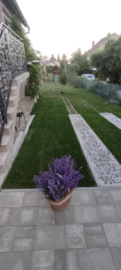 Appartamento Lila Fuge Apartman Balatonfüred Esterno foto