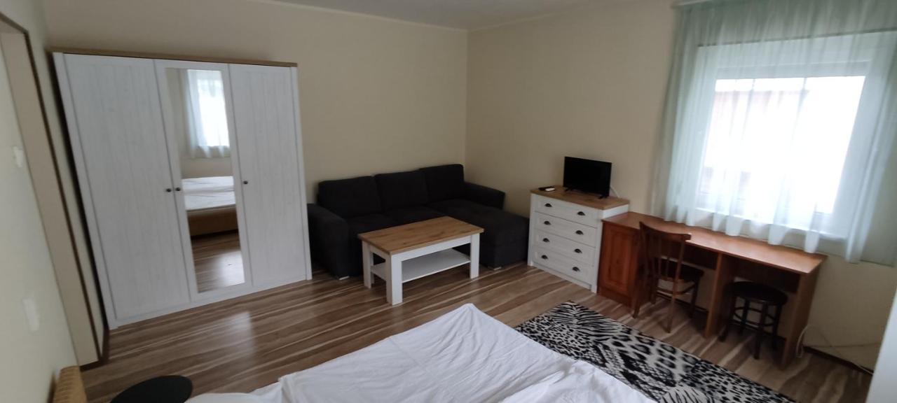 Appartamento Lila Fuge Apartman Balatonfüred Esterno foto