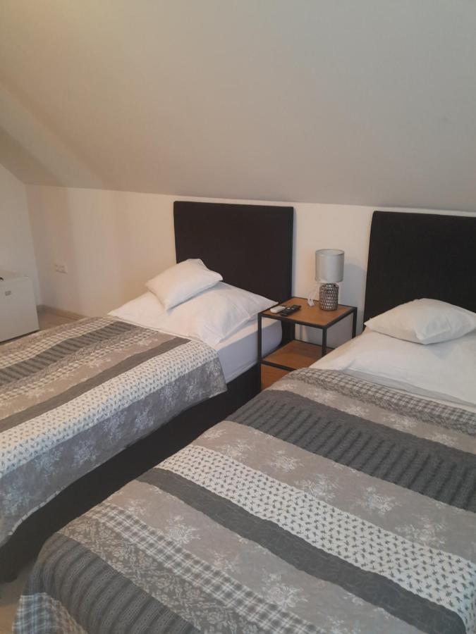 Appartamento Lila Fuge Apartman Balatonfüred Esterno foto